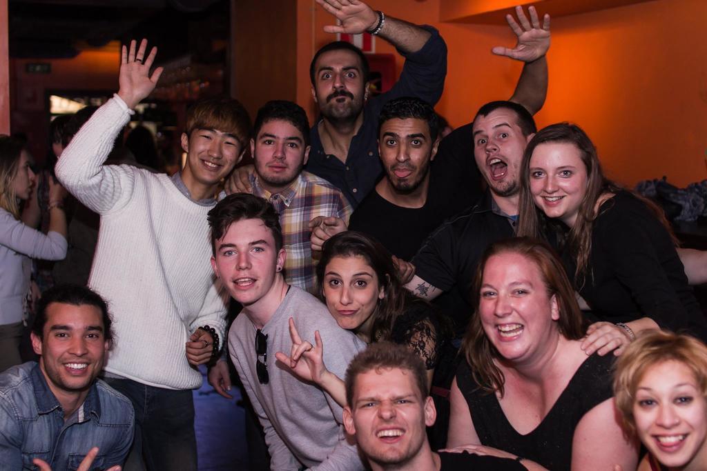Black Swan Hostel Barcelona Ngoại thất bức ảnh