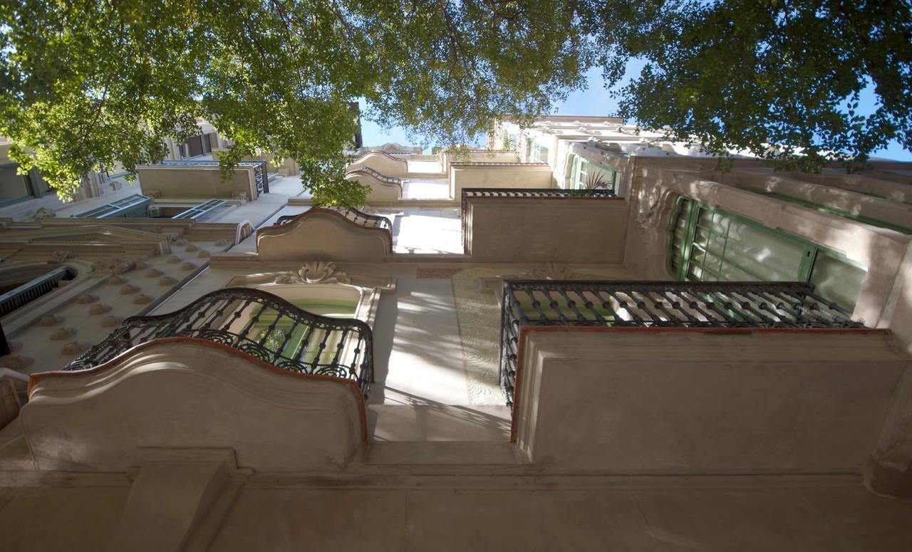 Black Swan Hostel Barcelona Ngoại thất bức ảnh