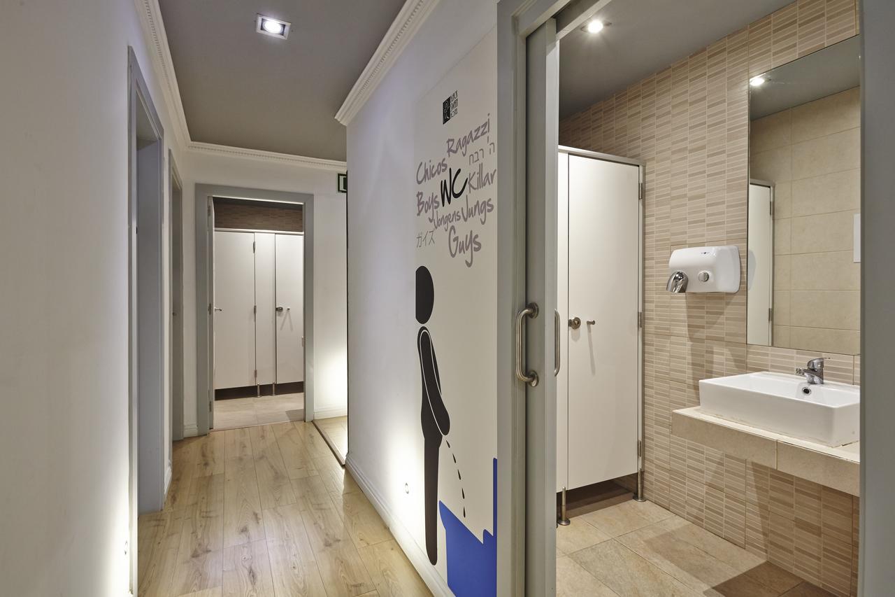 Black Swan Hostel Barcelona Ngoại thất bức ảnh