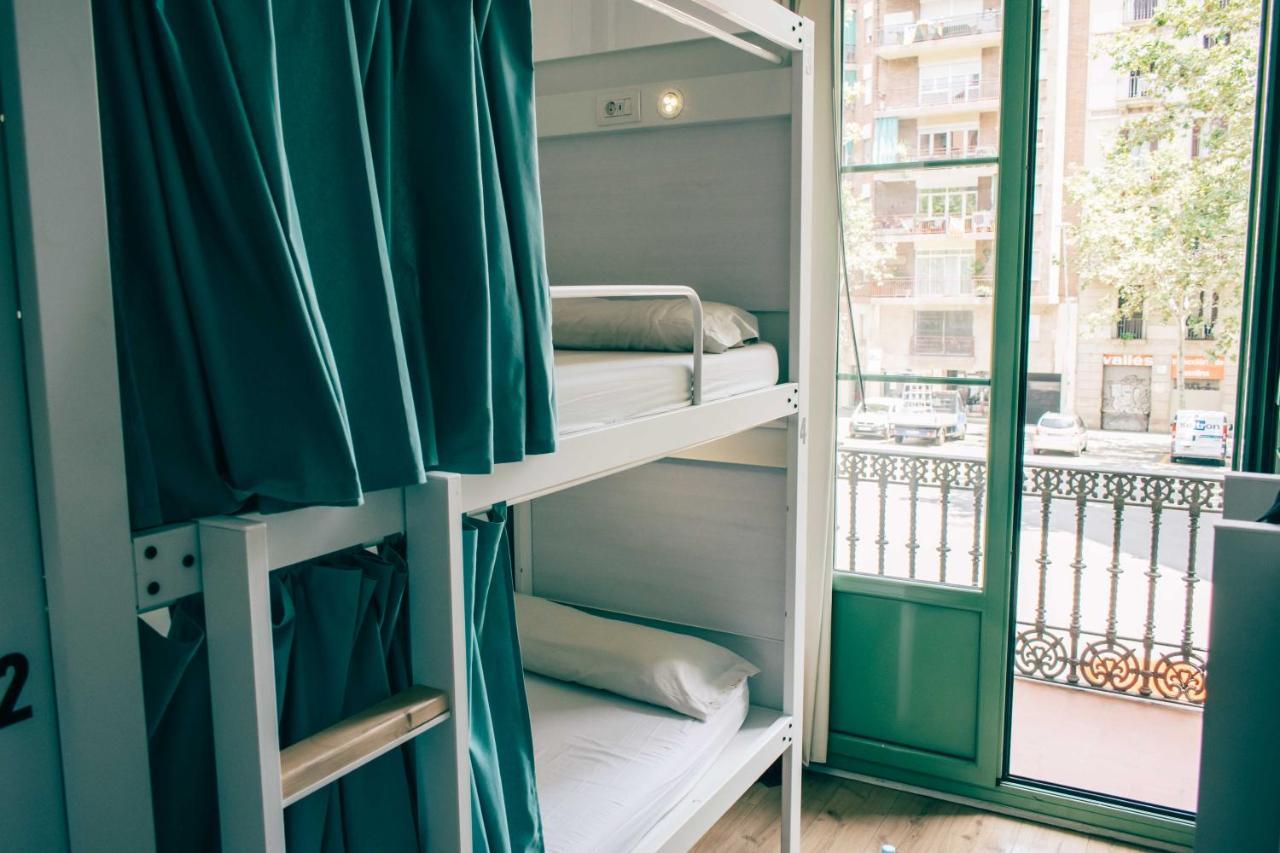 Black Swan Hostel Barcelona Ngoại thất bức ảnh