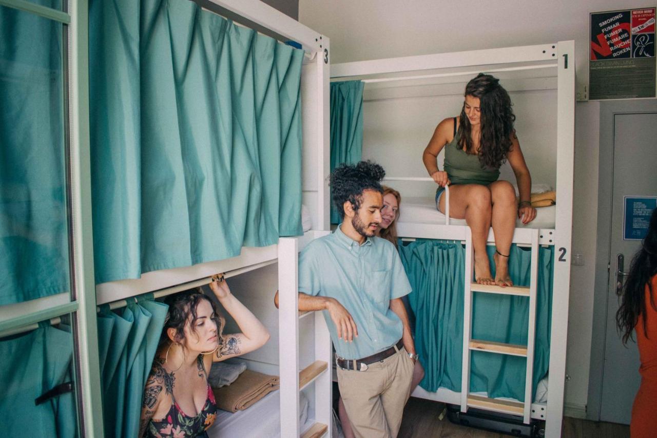 Black Swan Hostel Barcelona Ngoại thất bức ảnh
